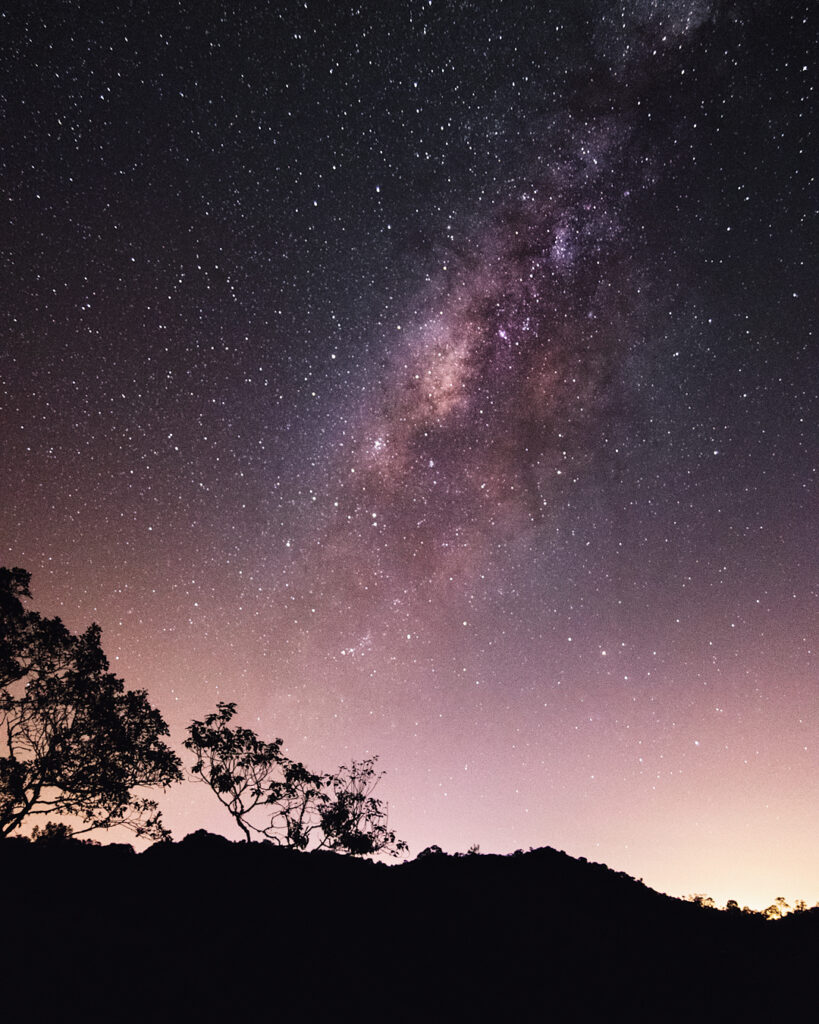 Silueta nocturna en Guatape